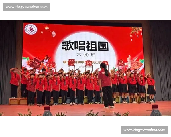 兵姐杨芳挥棒乐龄杯:全场同唱歌唱祖国燃动收官 兵姐杨芳挥棒乐龄杯:全场同唱歌唱祖国燃动收官