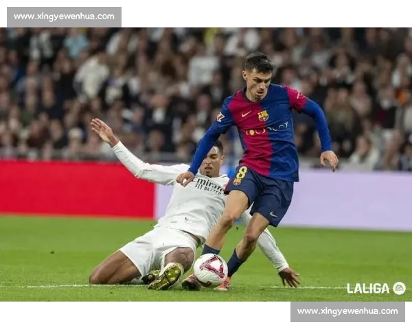 卢宁染红!国家德比冲突背后的争议与连锁反应 卢宁染红!国家德比冲突背后的争议与连锁反应