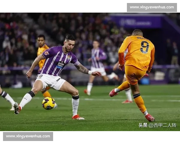 姆巴佩 9 场 12 球虐巴萨：本世纪第三，效率碾压 C 罗本泽马