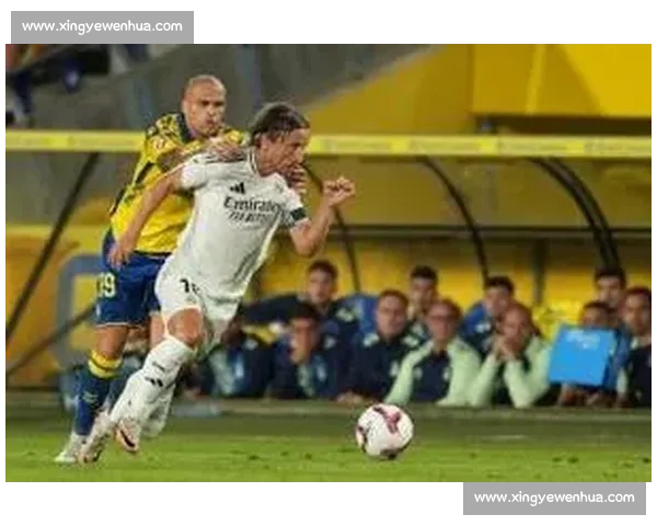 亚马尔遭炮轰引德比冲突:别学维尼修斯,梅西从不说皇马盗窃 亚马尔遭炮轰引德比冲突:别学维尼修斯,梅西从不说皇马盗窃