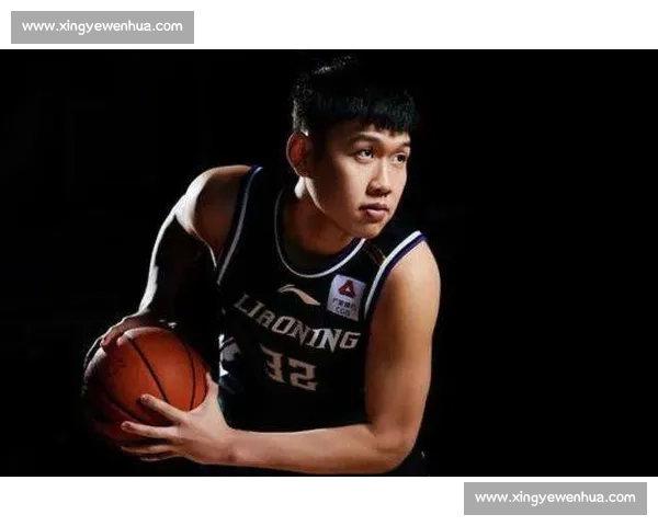 费尔南德斯头球破僵!西汉姆生涯首球终到来 费尔南德斯头球破僵!西汉姆生涯首球终到来